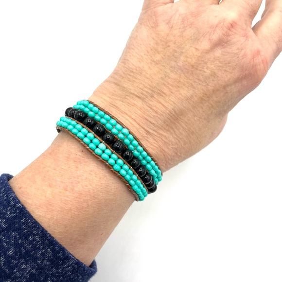 HAND CRAFTED Turquoise and Black Onyx Triple Cuff Leather Bracelet - Picture 6 of 13